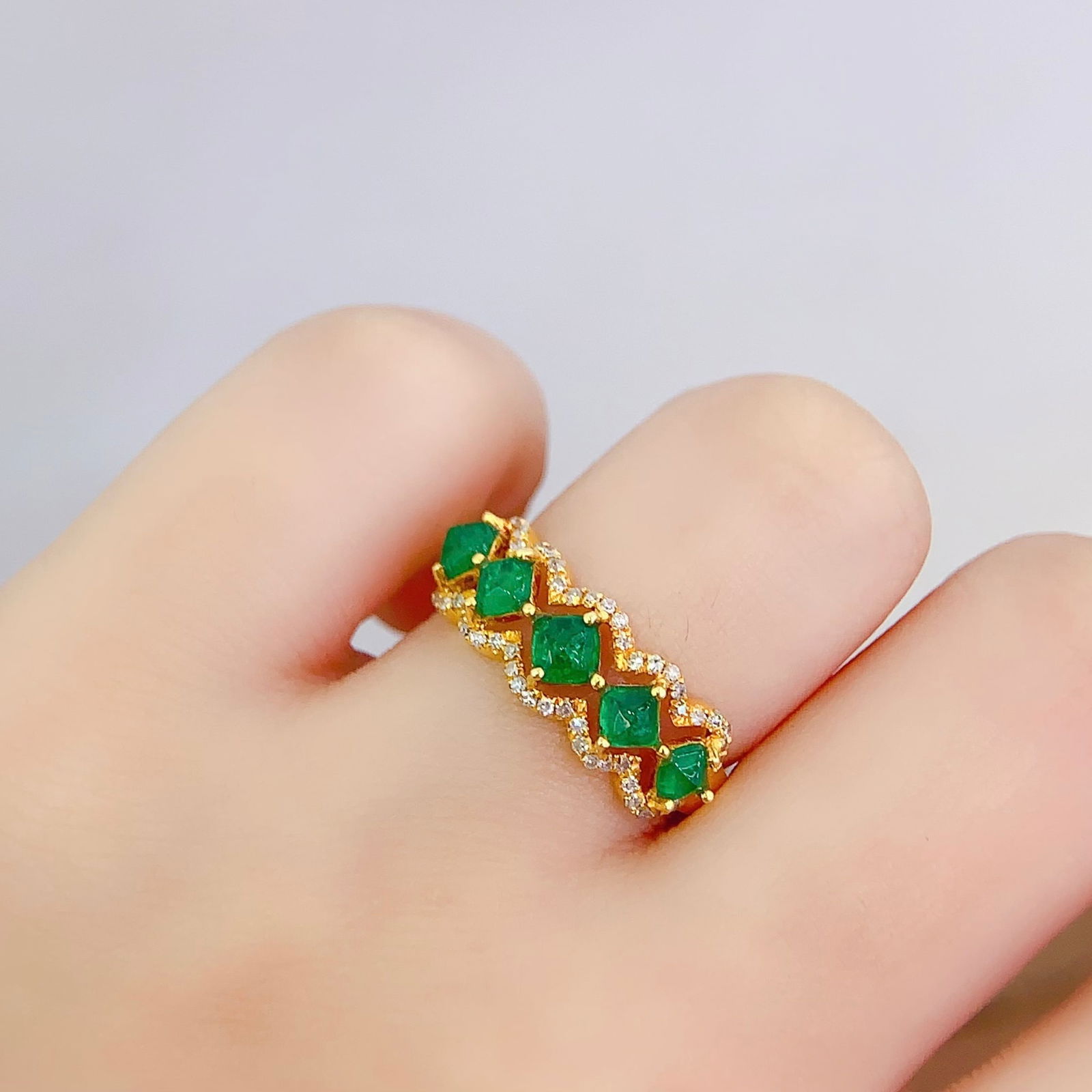 14k Gold 1.4 Ct Vivid Green Natural Emerald & Diamond Ring - 6