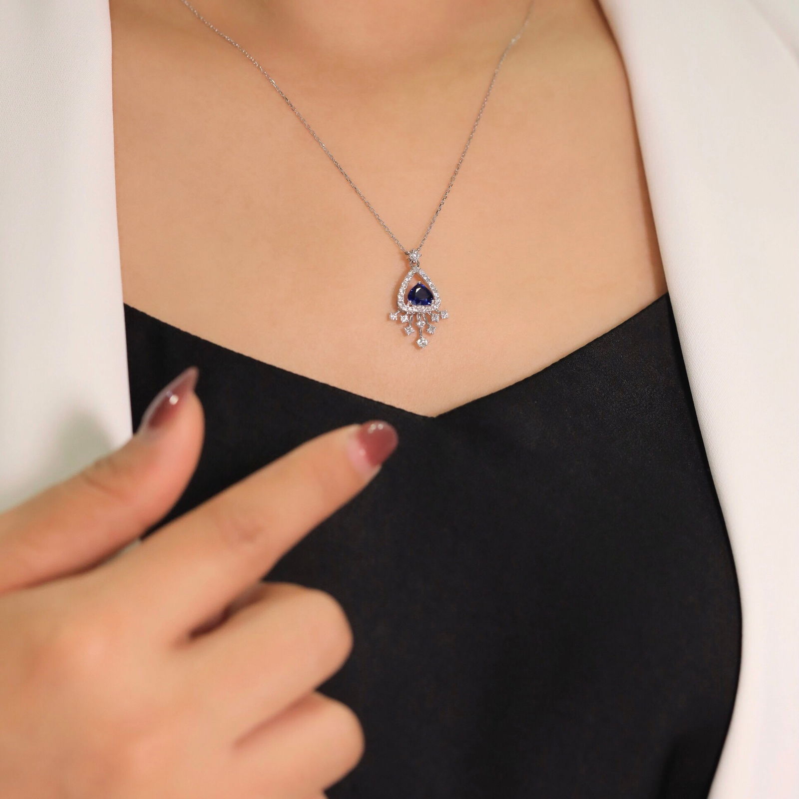 14k Gold 0.69 Ct Natural Sapphire & Diamond Necklace - 4