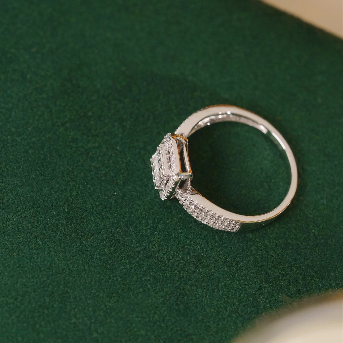 14k Gold 0.40 Ct Natural H Diamond Ring - 6