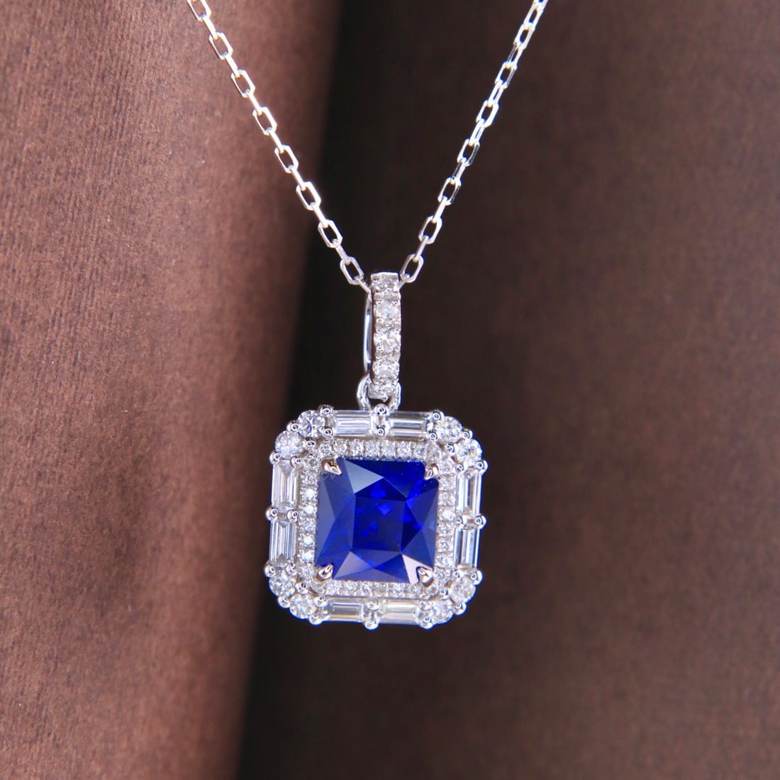 14k Gold 2.01 Ctw Natural Sapphire & Diamond Necklace - 5