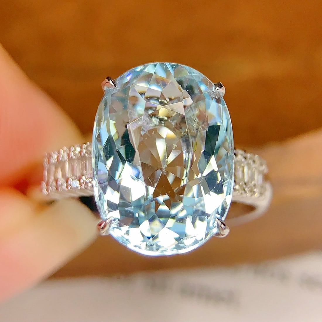 14k Gold 5.95 Ct Natural Aquamarine & Diamond Ring - 4