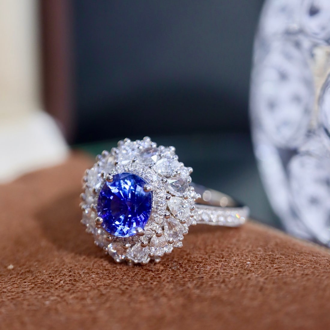 14k Gold 2.18 Ctw Natural Sapphire & Diamond Ring - 2