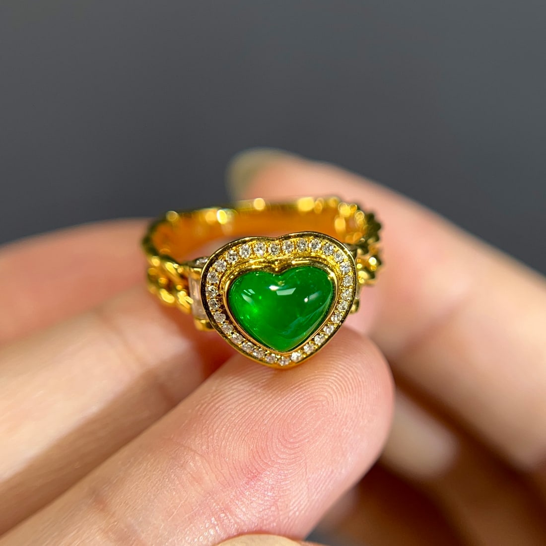 14k Gold 1.54 Ctw Vivid Green Natural Emerald & Diamond Ring - 2