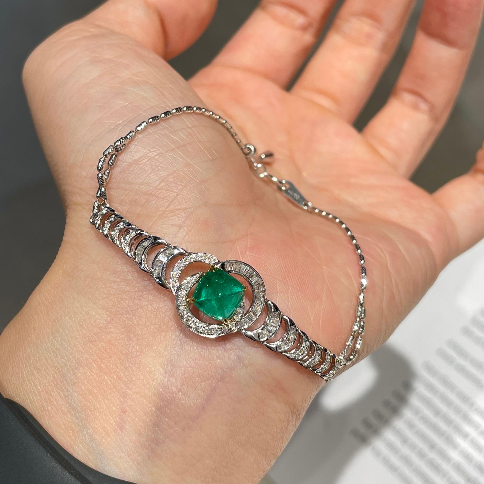 14k Gold 1.6 Ct Natural Emerald & Diamond Bracelet - 6