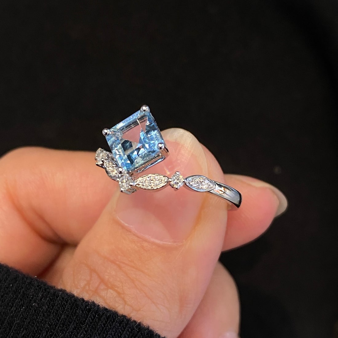 14k Gold 1.15 Ctw Natural Aquamarine & Diamond Ring - 2