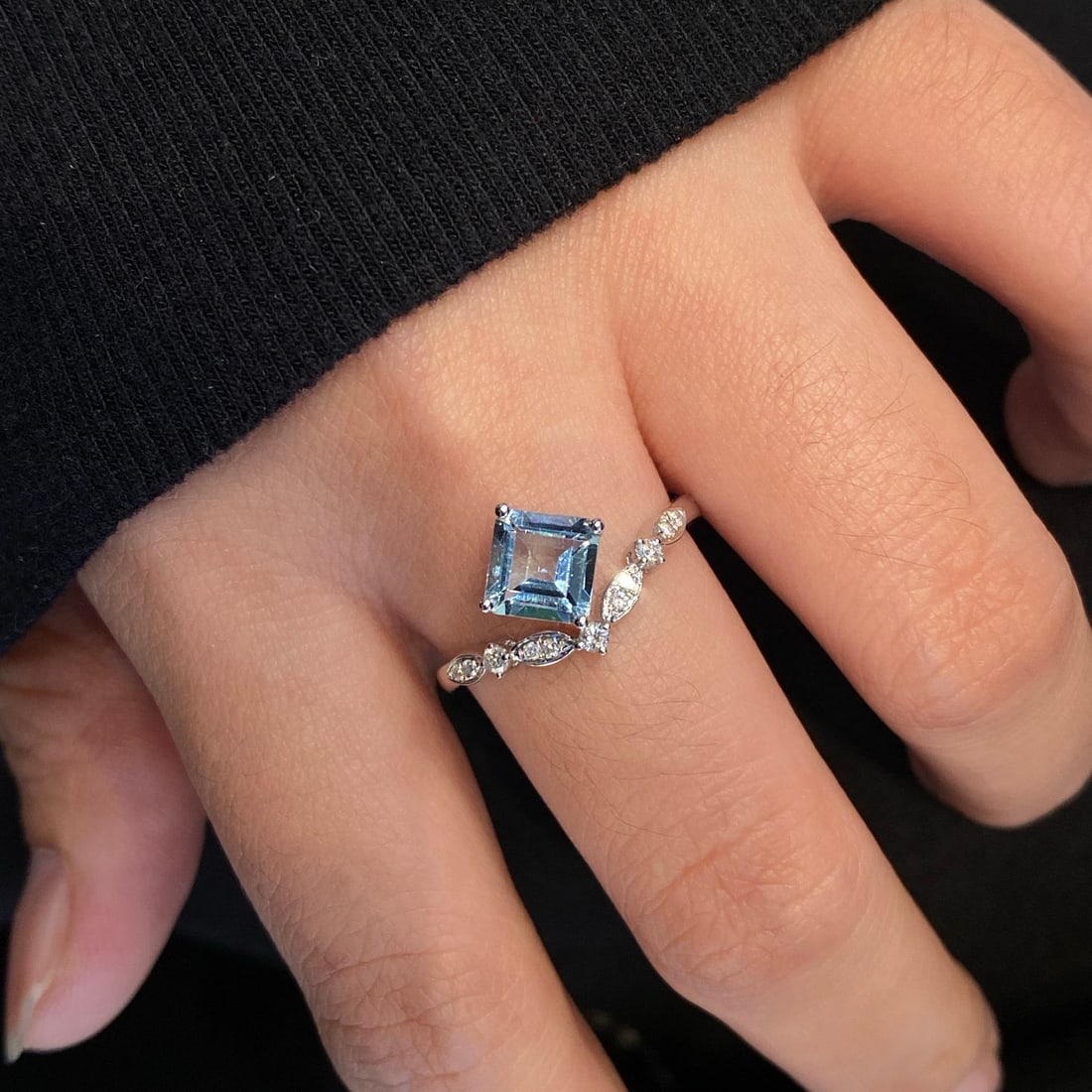 14k Gold 1.15 Ctw Natural Aquamarine & Diamond Ring - 3