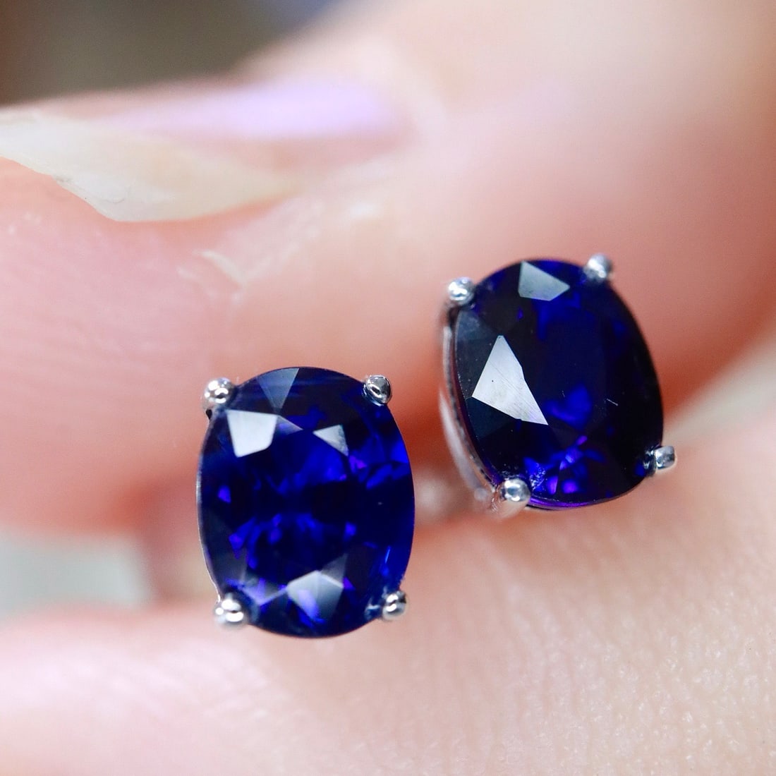 14k Gold 1.25 Ct Natural Sapphire Earrings - 3