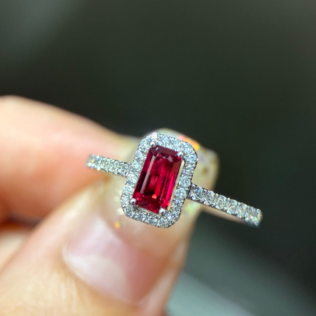 14k Gold 0.87 Ctw Natural Ruby & Diamond Ring - 2