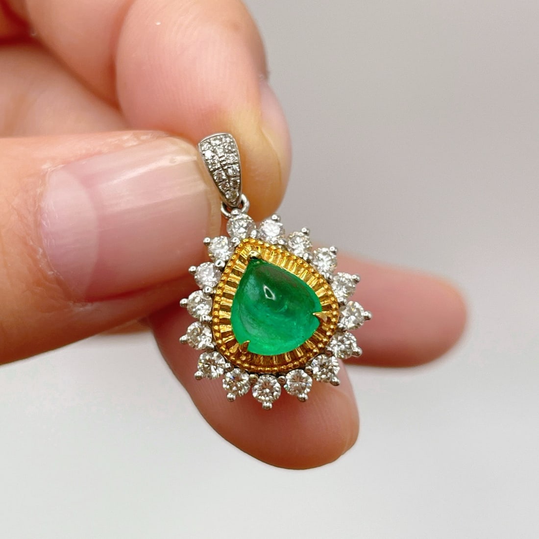 14k Gold 2.01 Ctw Vivid Green Natural Emerald & Diamond Pendant( Without Chain ) - 2