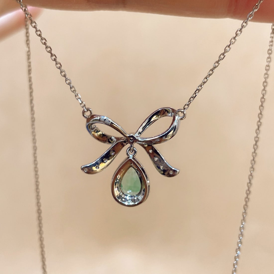 14k Gold 0.81 Ctw Natural Emerald & Diamond Necklace - 5