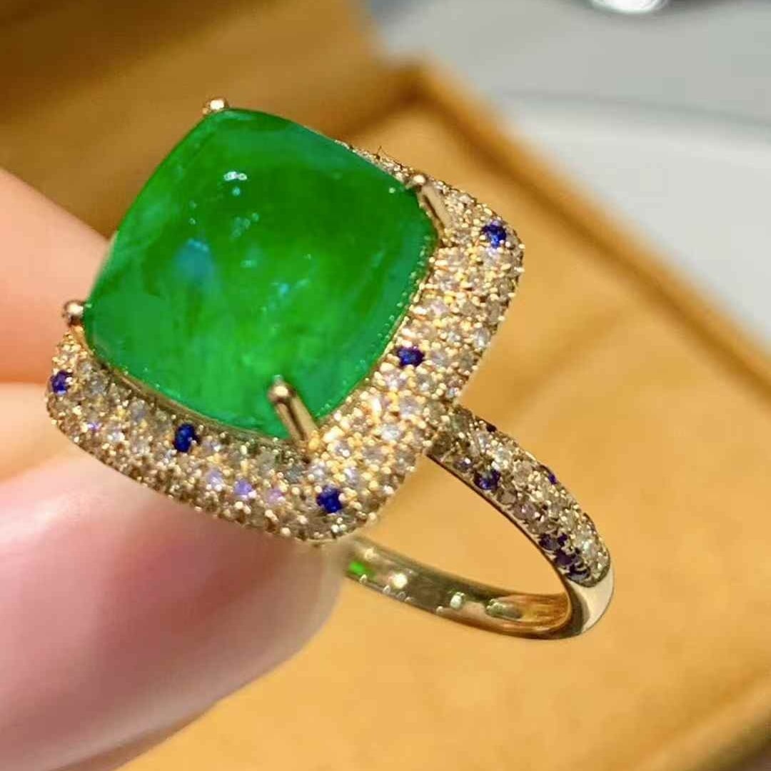 14k Gold 4.5 Ct Vivid Green Natural Emerald & Diamond Ring - 4