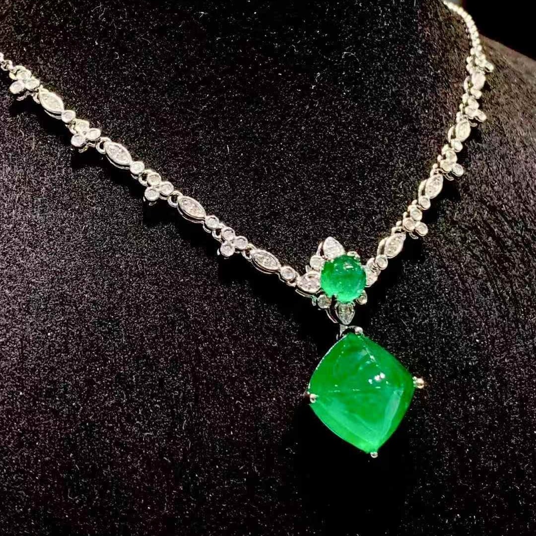 14k Gold 6.9 Ct Vivid Green Natural Emerald & Diamond Necklace - 5