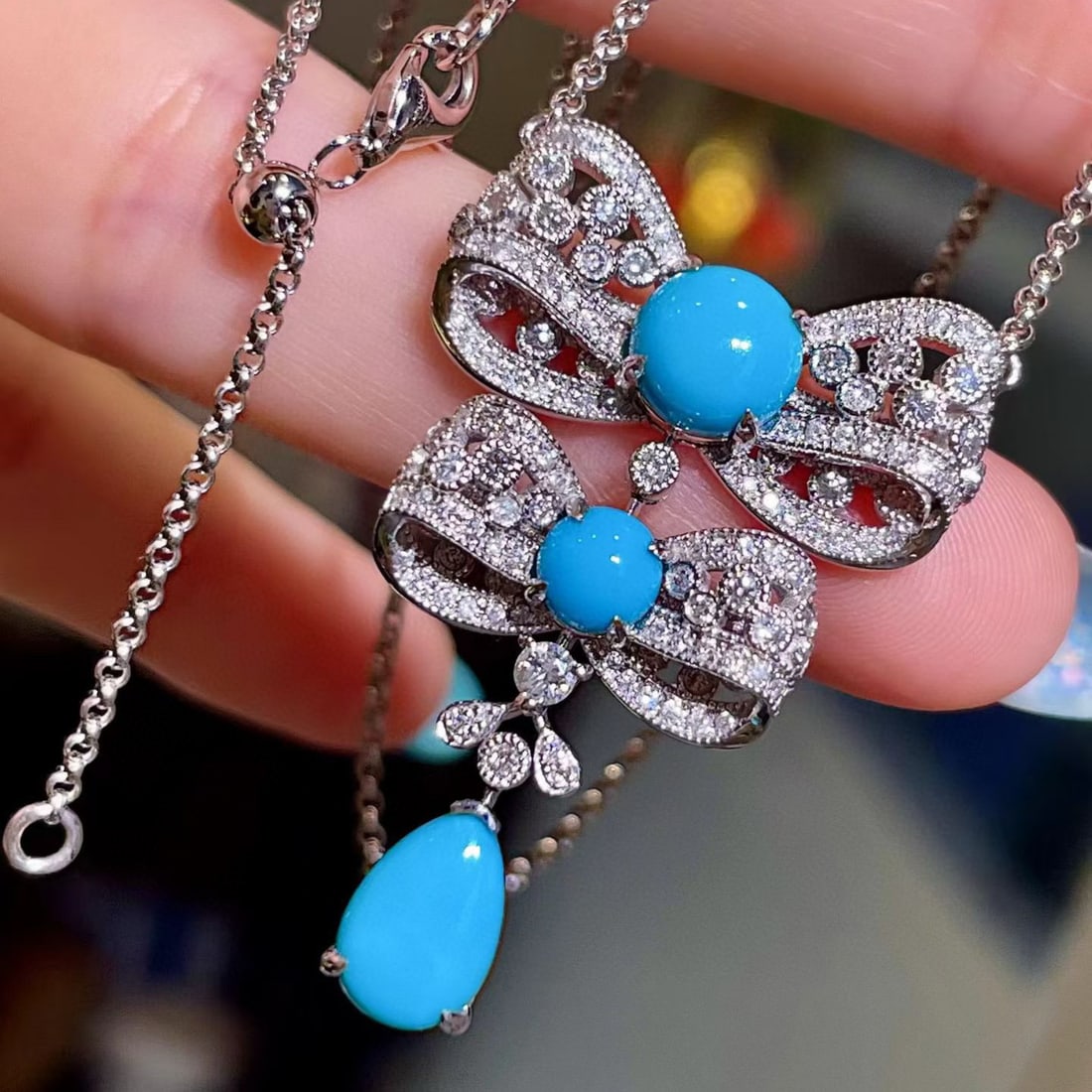 14k Gold 4.19 Ctw Natural Blue Turquoise & Diamond Necklace - 3