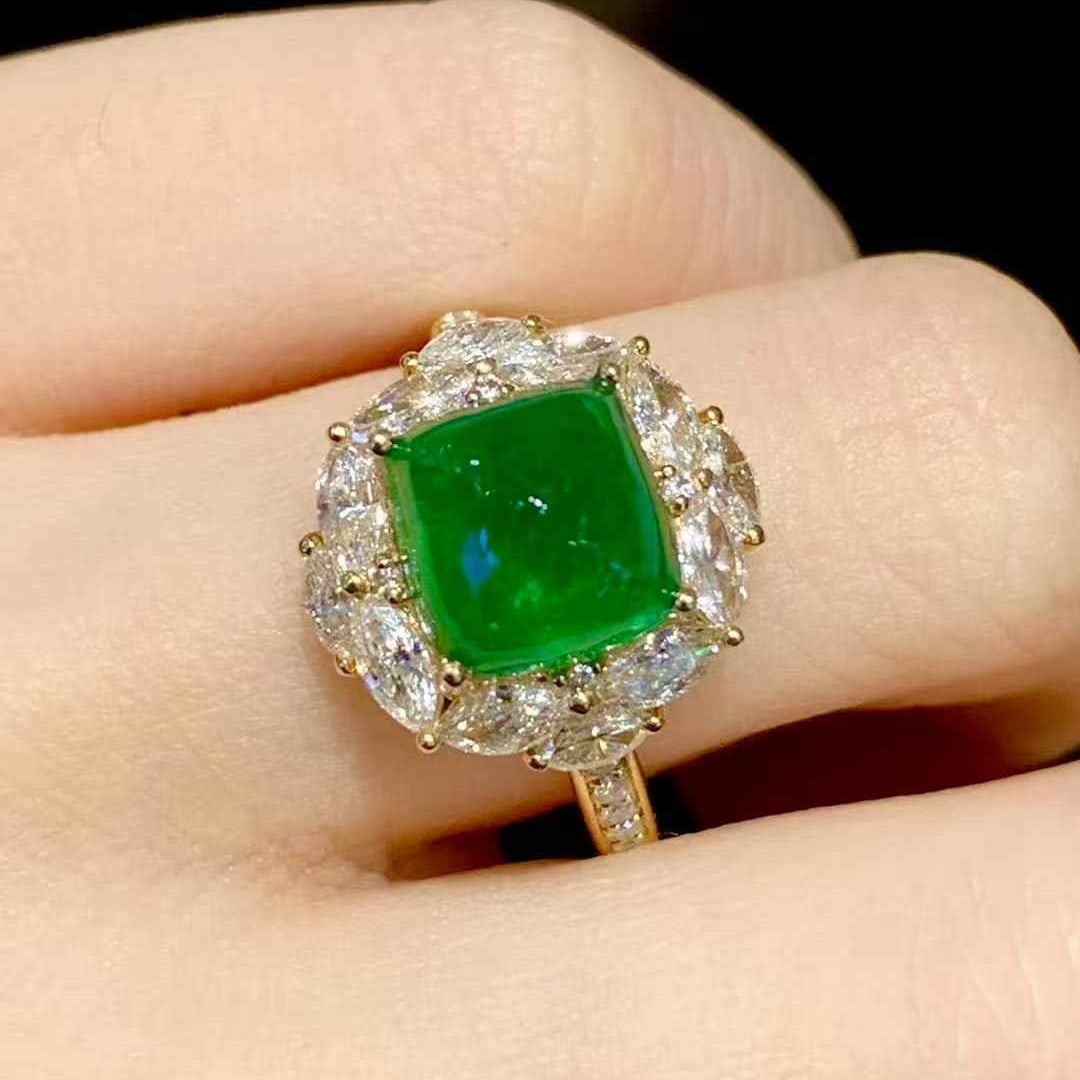 14k Gold 3.2 Ct Vivid Green Natural Emerald & Diamond Ring - 4