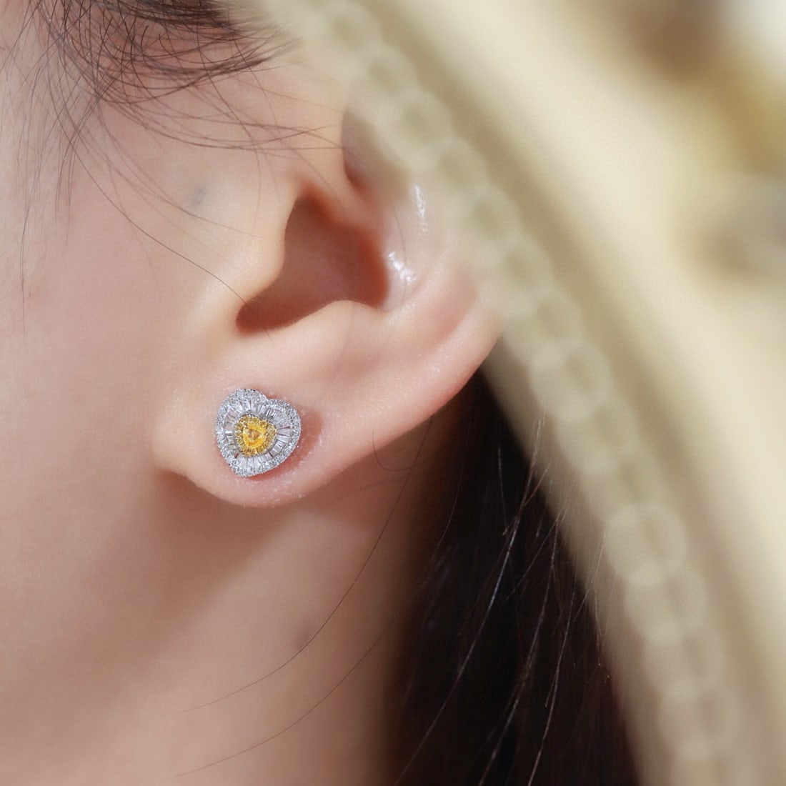 14k Gold 0.50 Ct Natural Color Diamond Earrings - 8