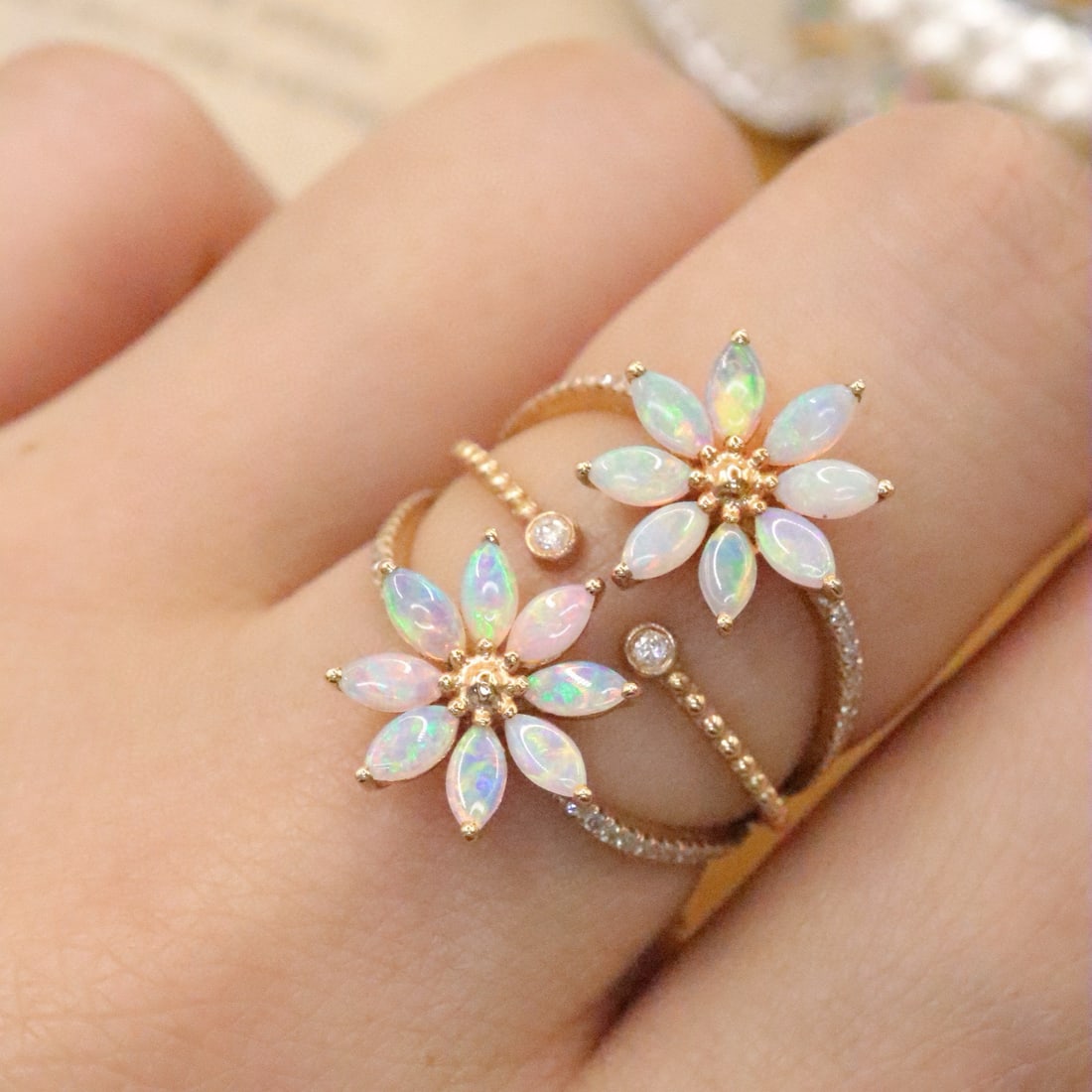 14k Gold 1.03 Ctw Natural Opal & Diamond Ring - 6