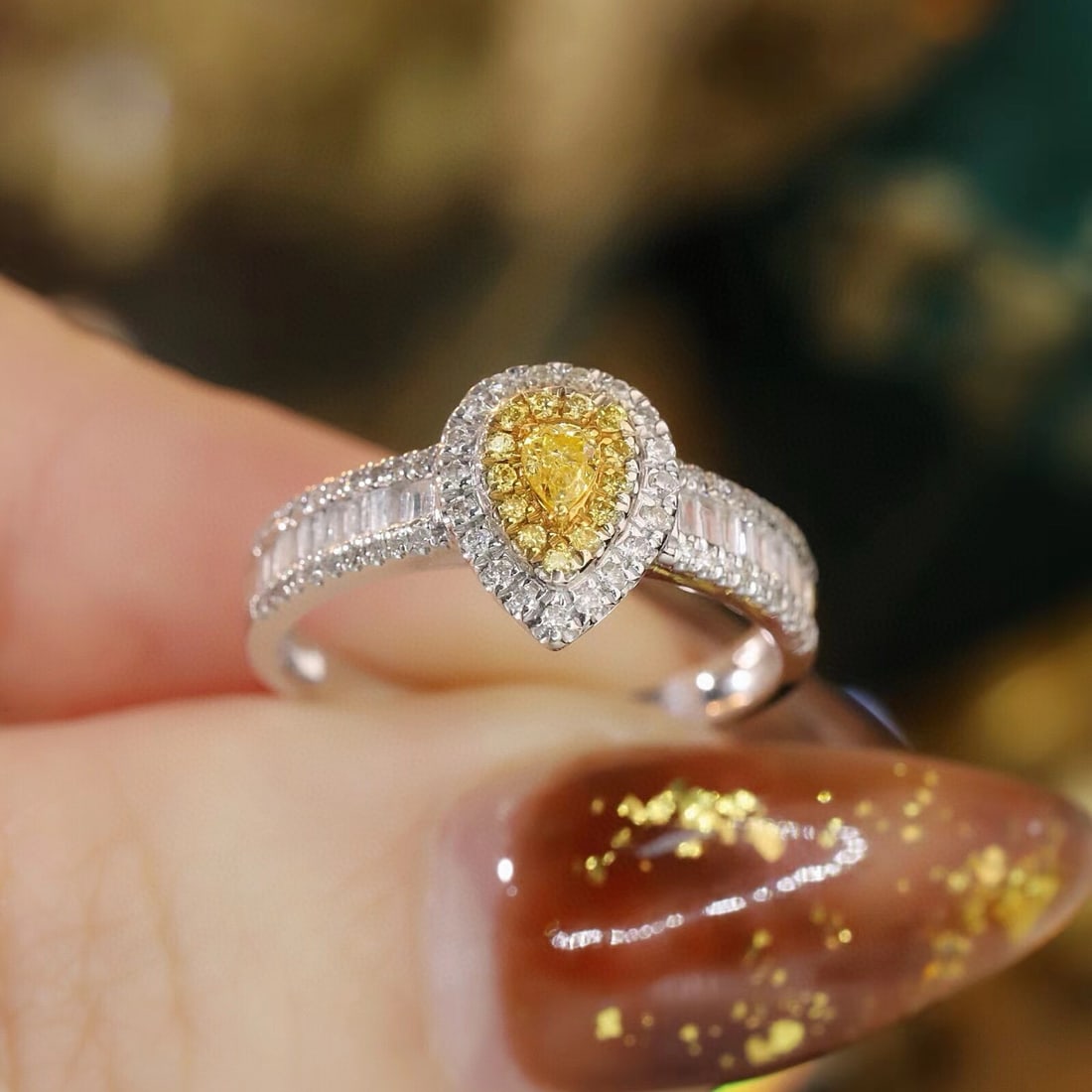 14k Gold 0.50 Ctw Natural Yellow Diamond & Diamond Ring - 2