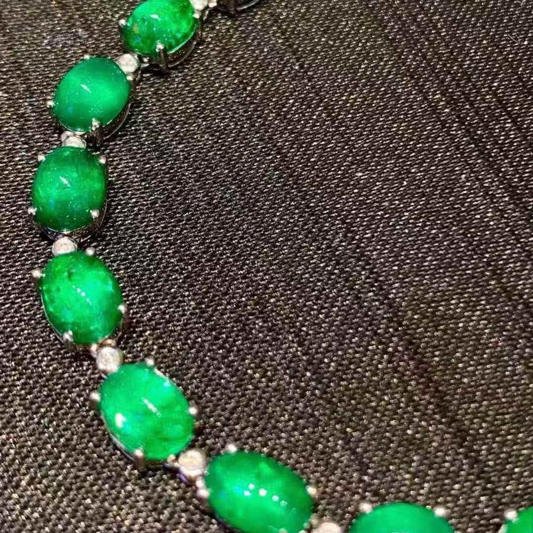 14k Gold 16 Ct Natural Emerald & Diamond Necklace - 2