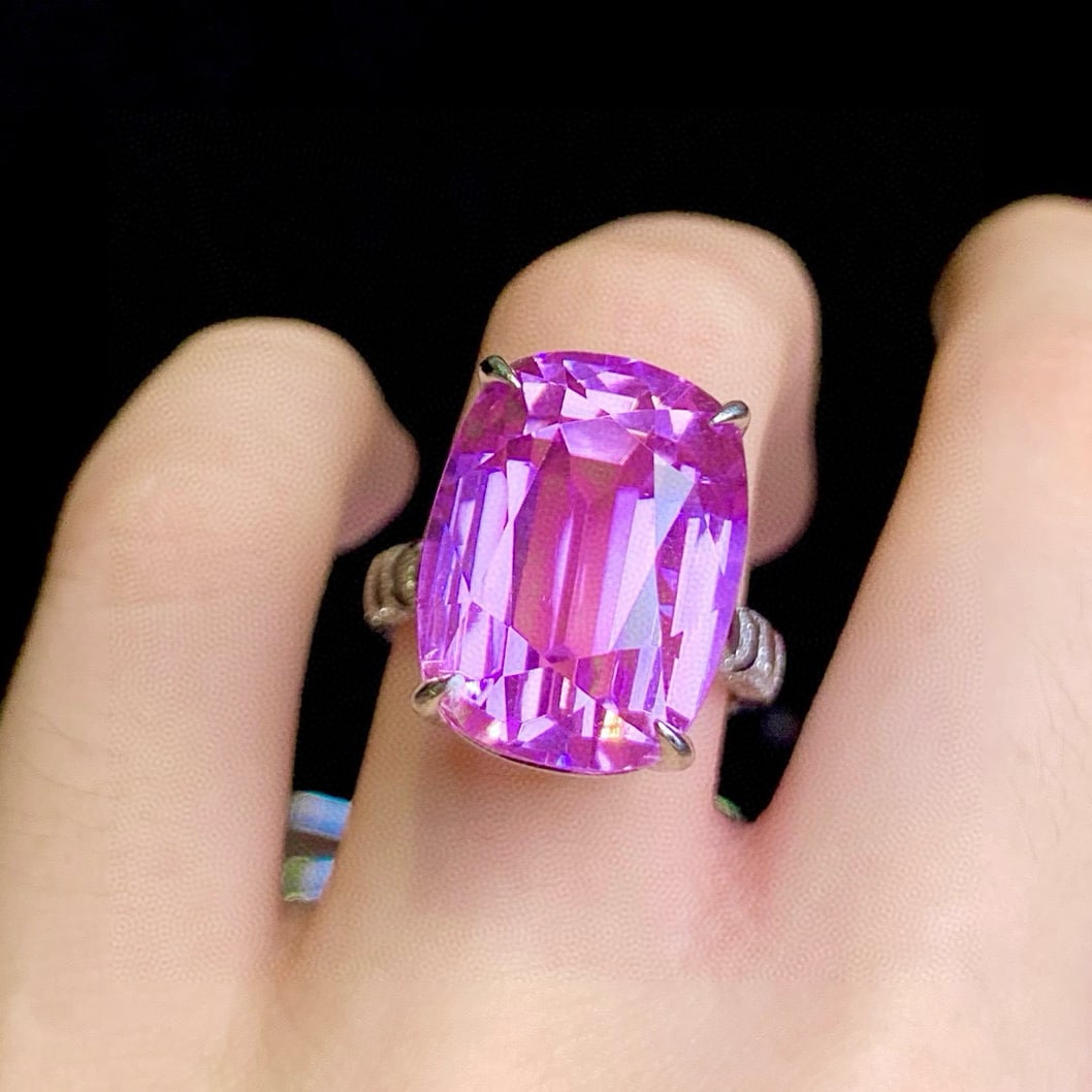 14k Gold 23.2 Ct Natural Kunzite & Diamond Ring: Ref:231109253 // gold content:14k gold // ring size:7. 25us // // main gemstone:kunzite // shape:cushion // carat weight:23. 2ct // color:purple // treatment:natural // // adjacent gemstone 2 :