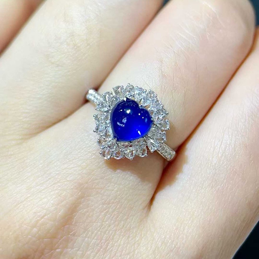 14k Gold 2.45 Ctw Vivid Blue Natural Sapphire & Diamond Ring - 5