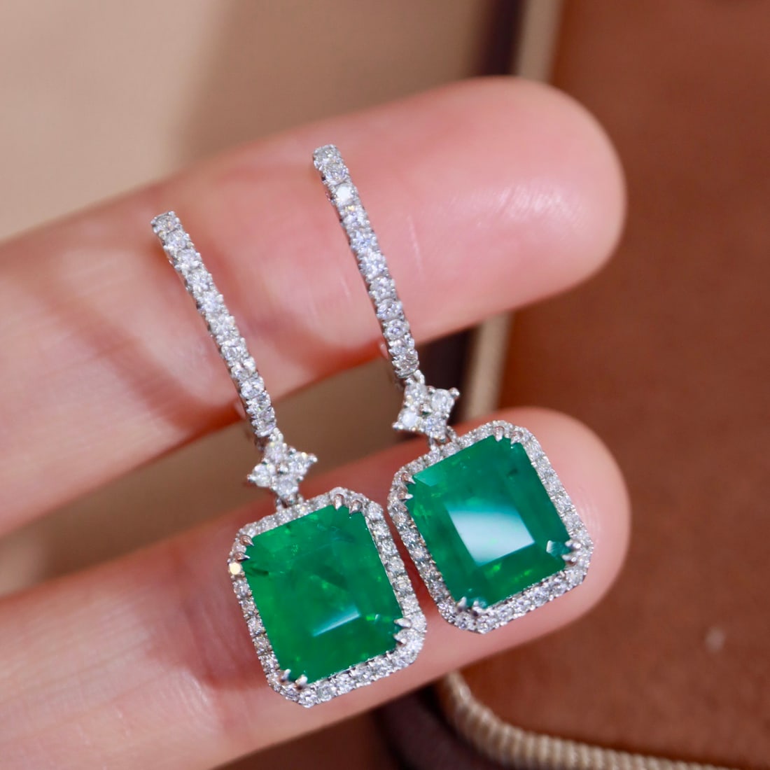 14k Gold 4.46 Ctw Natural Emerald & Diamond Earrings - 7