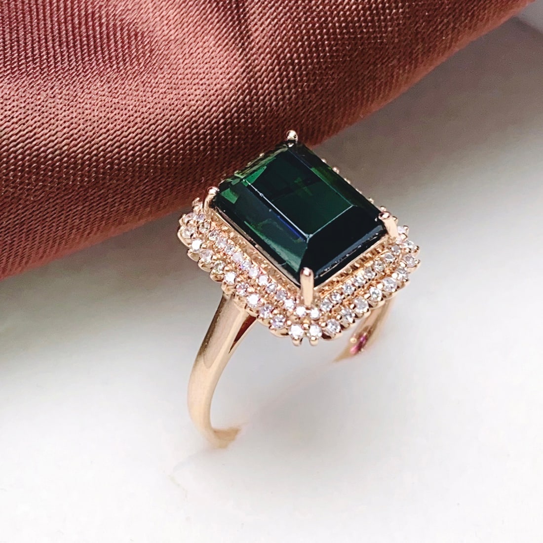 14k Gold 4.00 Ct Natural Tourmaline & Diamond Ring - 3