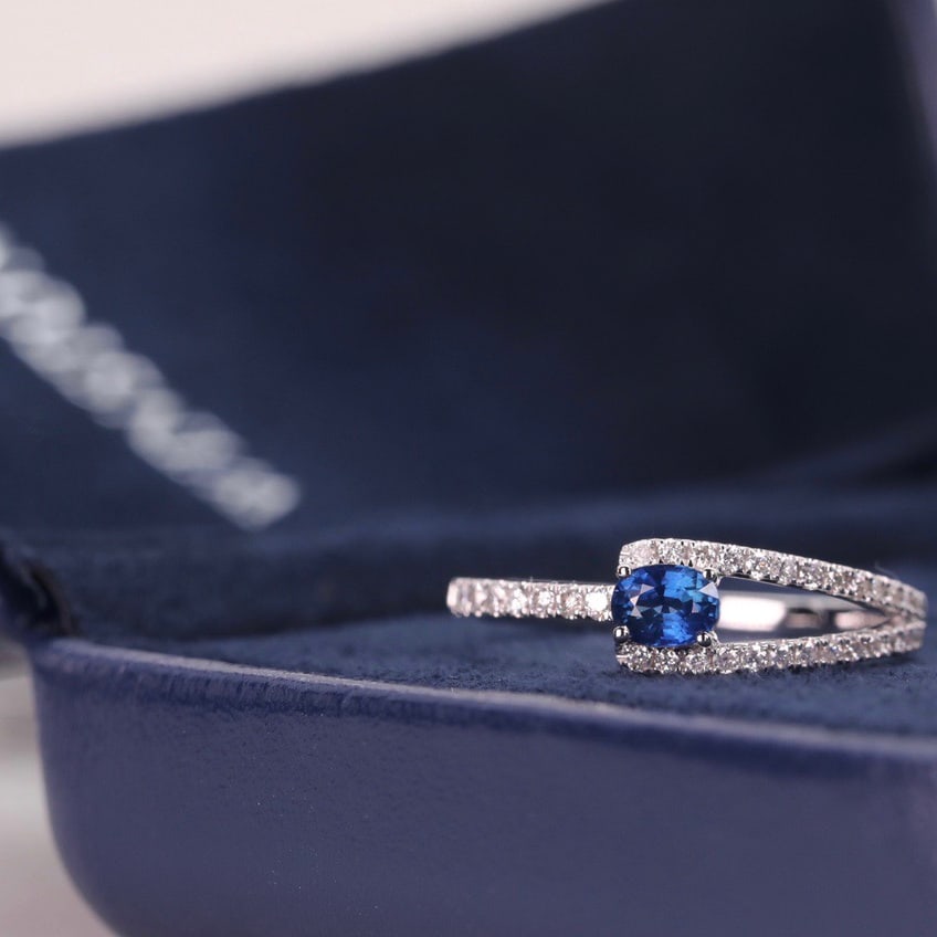 14k Gold 0.48 Ctw Natural Sapphire & Diamond Ring - 4