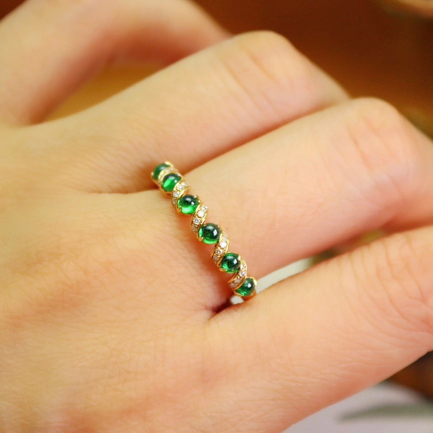 14k Gold 0.70 Ctw Vivid Green Natural Tsavorite & Diamond Ring - 3