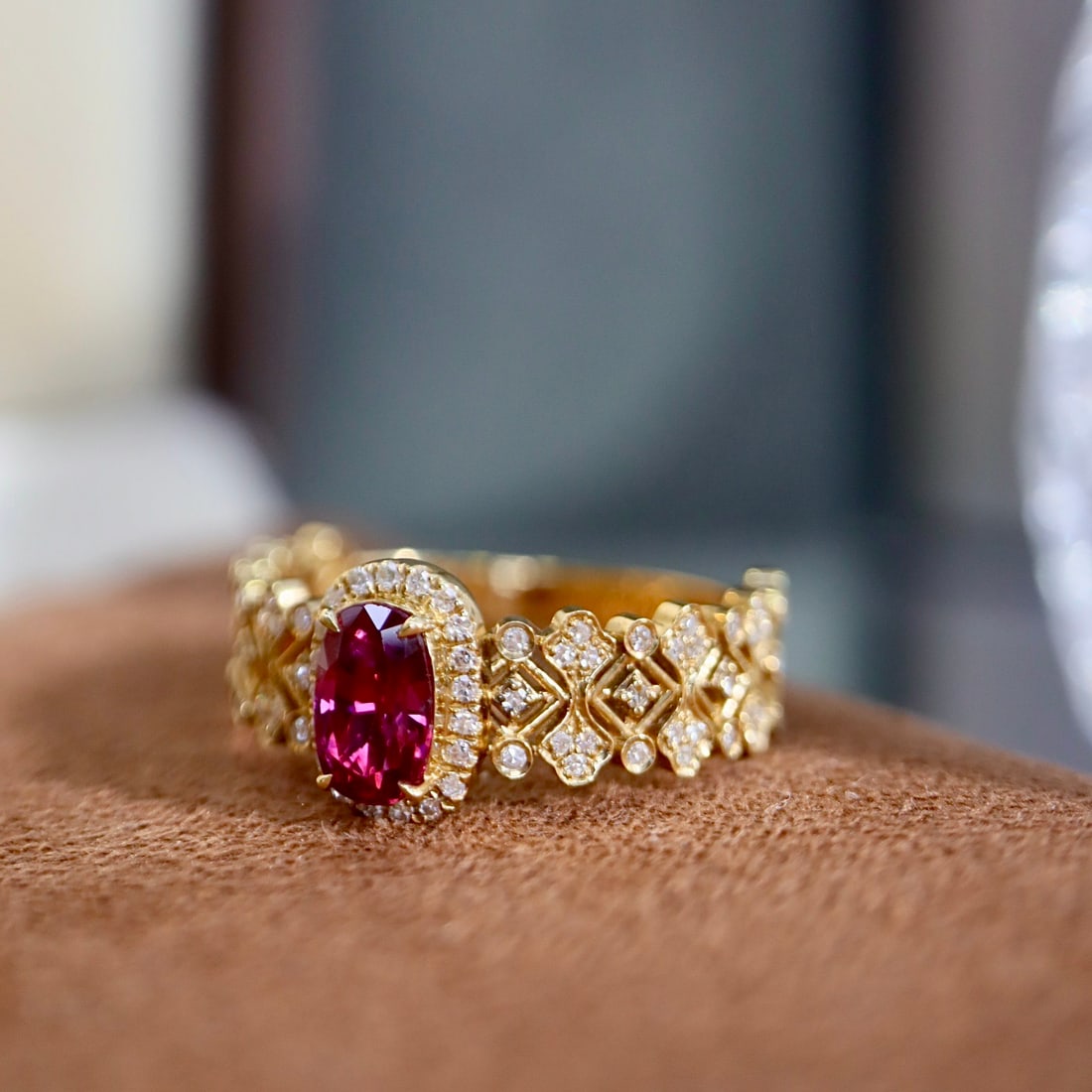 14k Gold 0.95 Ctw Natural Ruby & Diamond Ring - 3