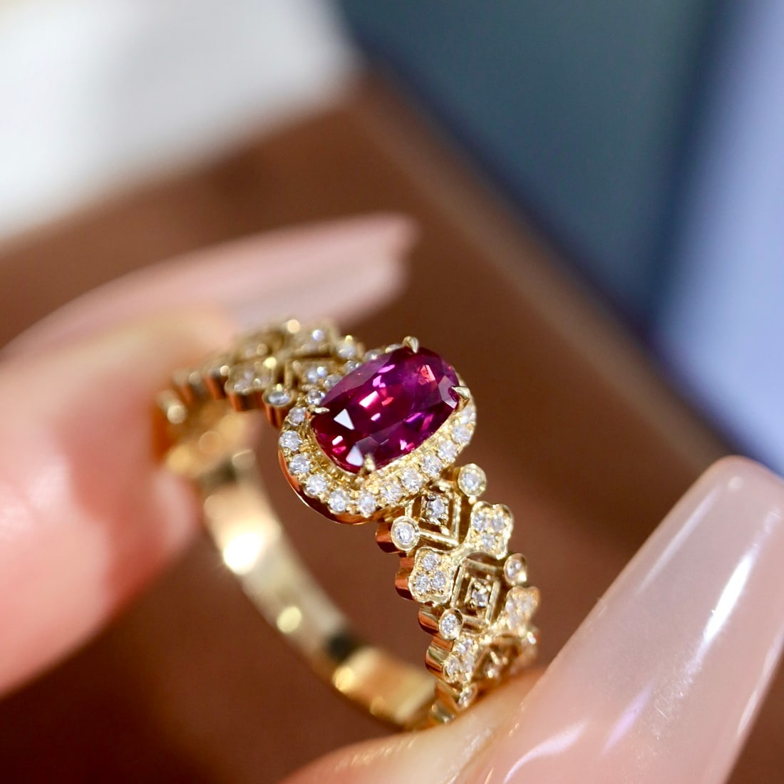 14k Gold 0.95 Ctw Natural Ruby & Diamond Ring - 6