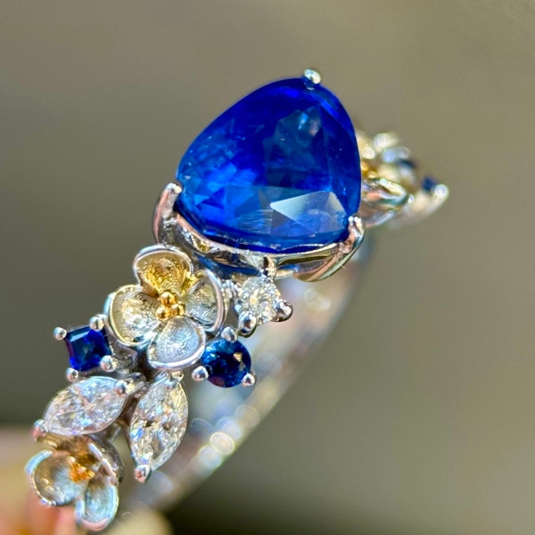 14k Gold 2.47 Ctw Natural Sapphire & Diamond Ring - 3