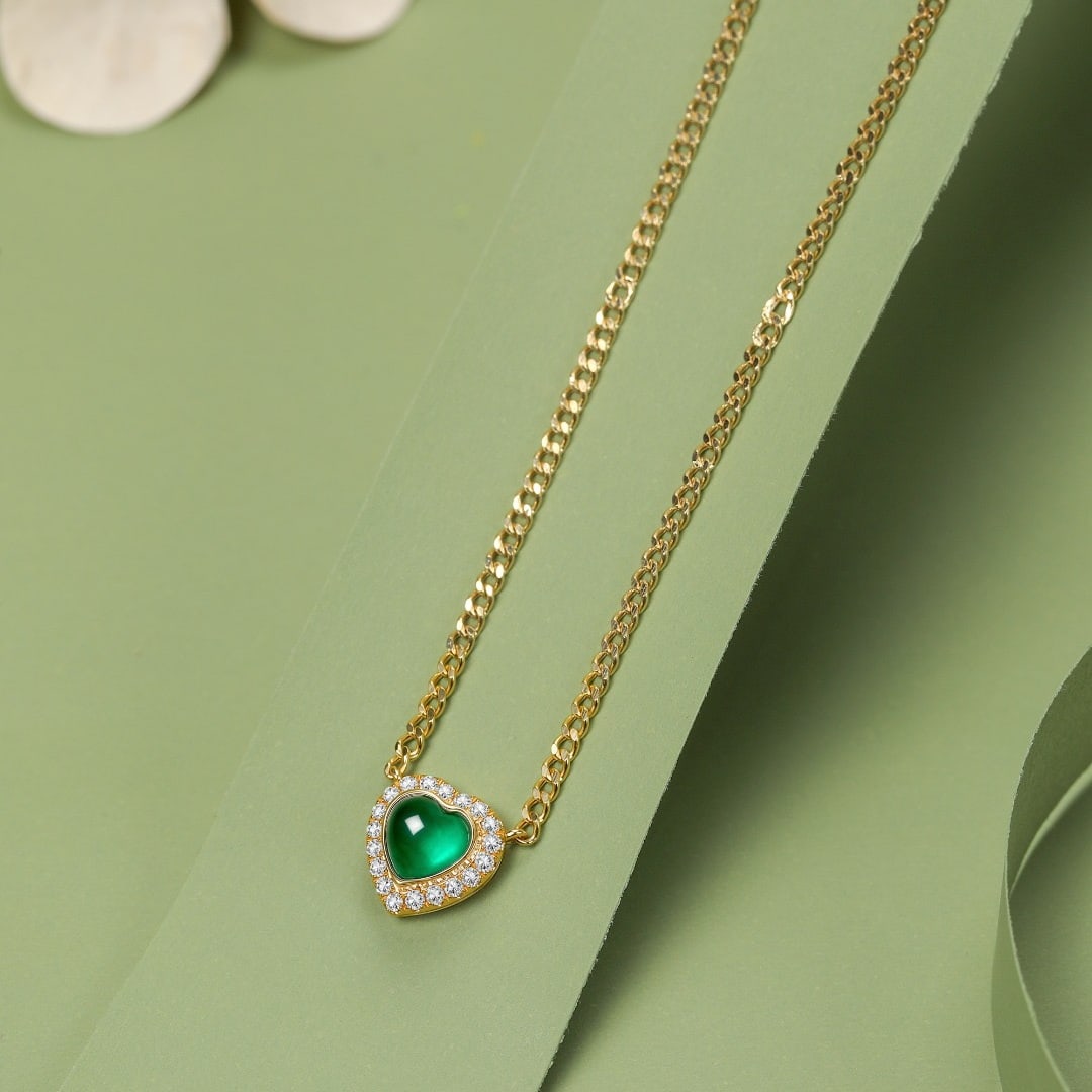 14k Gold 0.95 Ctw Vivid Green Natural Emerald & Diamond Necklace: Ref:231110110 // gold content:14k gold // main gemstone:emerald // shape:heart // carat weight:0. 80ct // color:vivid green // treatment:natural // // adjacent gemstone 2 : diamond // shape:round