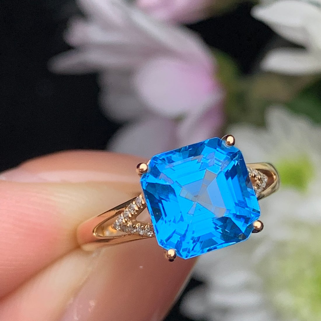 14k Gold 4.63 Ct Natural Topaz & Diamond Ring - 3