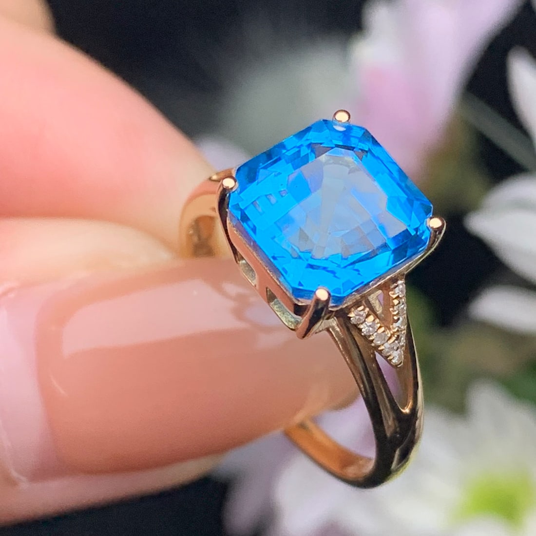 14k Gold 4.63 Ct Natural Topaz & Diamond Ring - 4