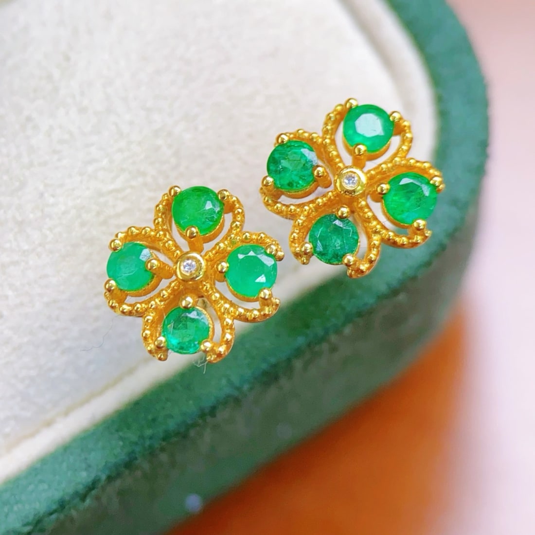 14k Gold 0.7 Ct Natural Emerald & Diamond Earrings - 2