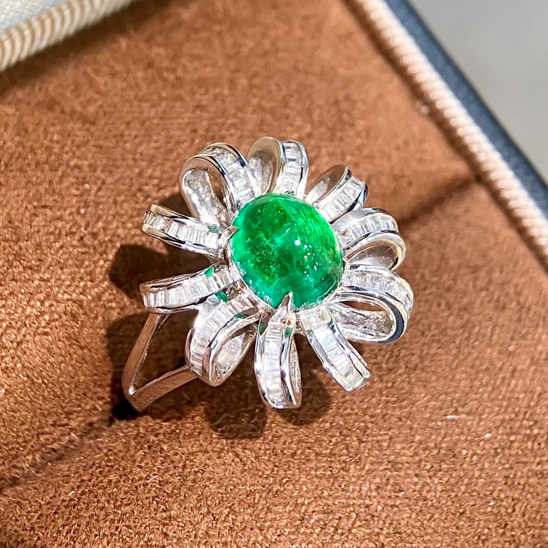 14k Gold 2.45 Ctw Vivid Green Natural Emerald & Diamond Ring - 2