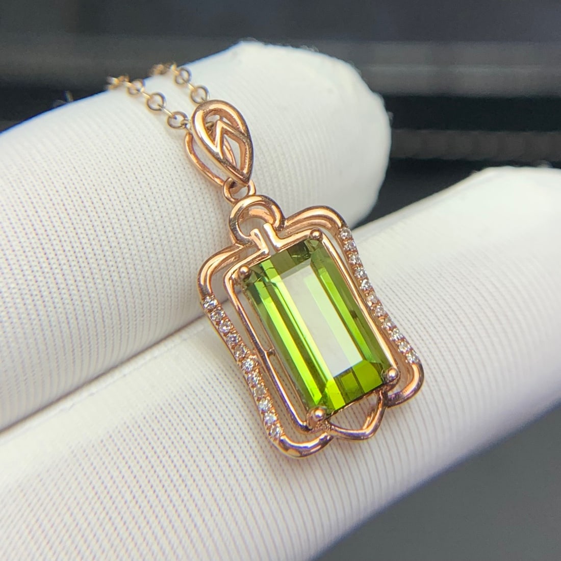 14k Gold 2.6 Ct Natural Tourmaline & Diamond Pendant( Without Chain ) - 4