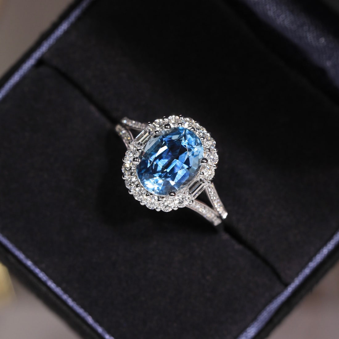 14k Gold 2.71 Ctw Natural Aquamarine & Diamond Ring - 5