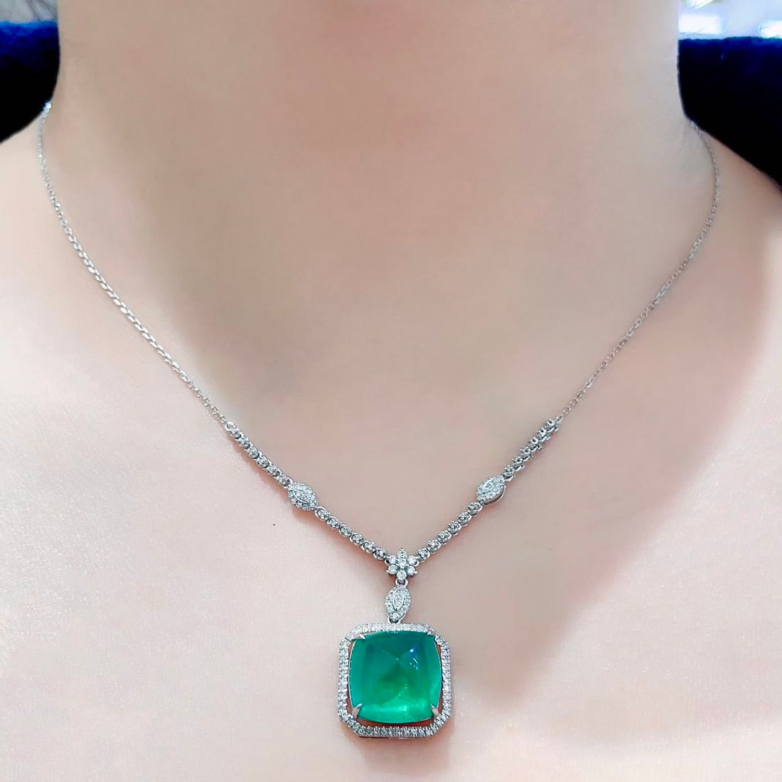 14k Gold 8.95 Ctw Vivid Green Natural Emerald & Diamond Necklace - 6