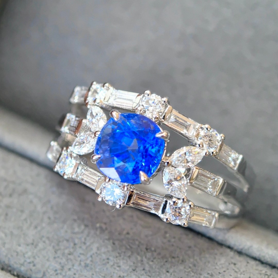 14k Gold 2.83 Ctw Natural Sapphire & Diamond Ring - 4