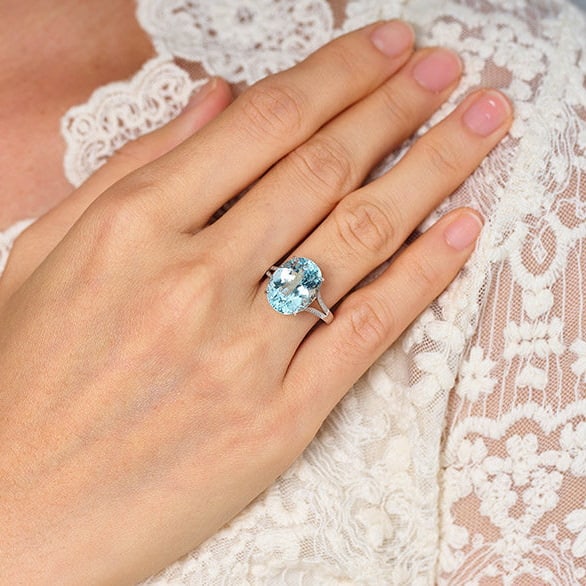 14k Gold 6.69 Ct Natural Aquamarine & Diamond Ring - 9