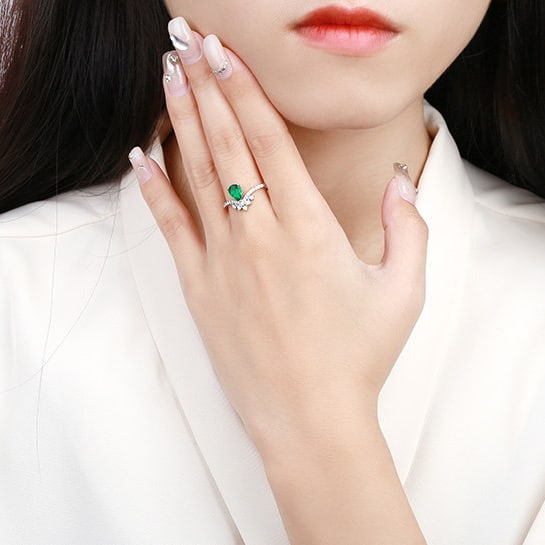 14k Gold 0.89 Ctw Vivid Green Natural Emerald & Diamond Ring - 6