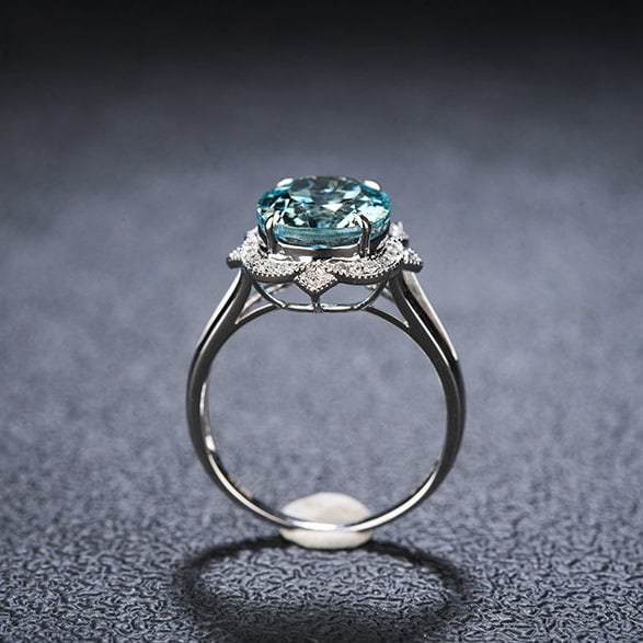 14k Gold 4.17 Ct Natural Aquamarine & Diamond Ring - 6