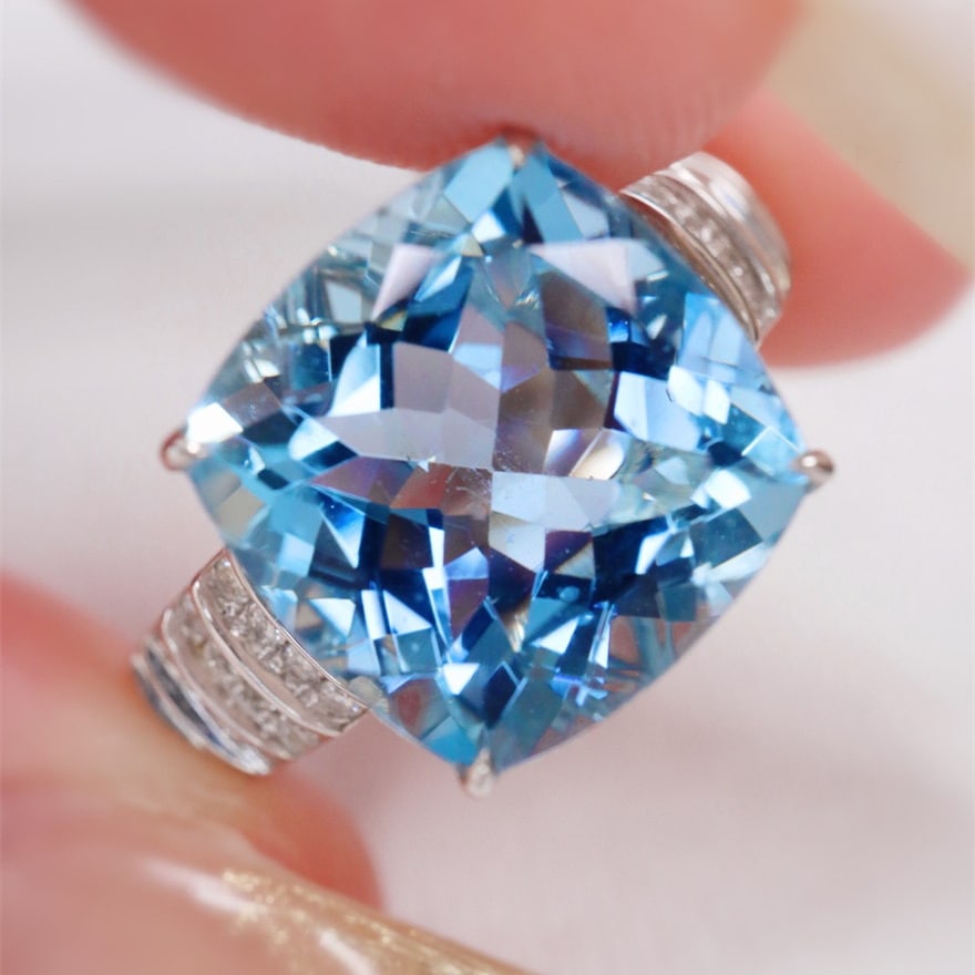 14k Gold 5.14 Ctw Natural Aquamarine & Diamond Ring - 2