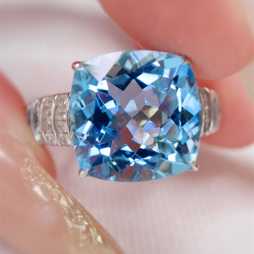 14k Gold 5.14 Ctw Natural Aquamarine & Diamond Ring - 3