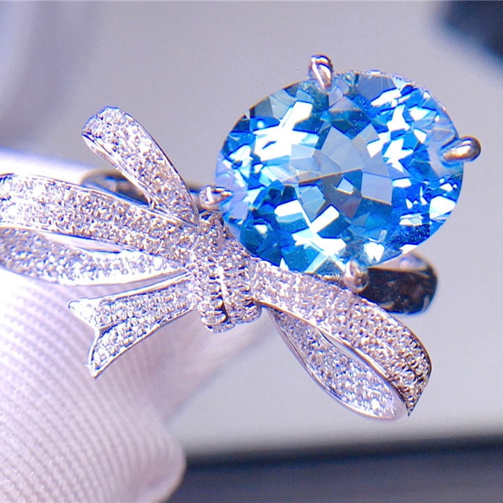 14k Gold 3.6 Ct Natural Aquamarine & Diamond Ring - 3