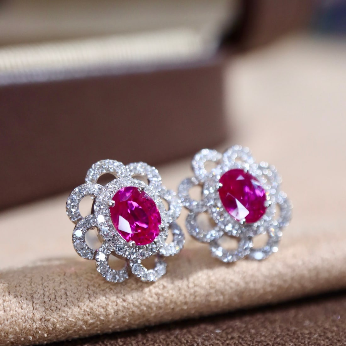 14k Gold 1.3 Ctw Natural Ruby & Diamond Ring - 2