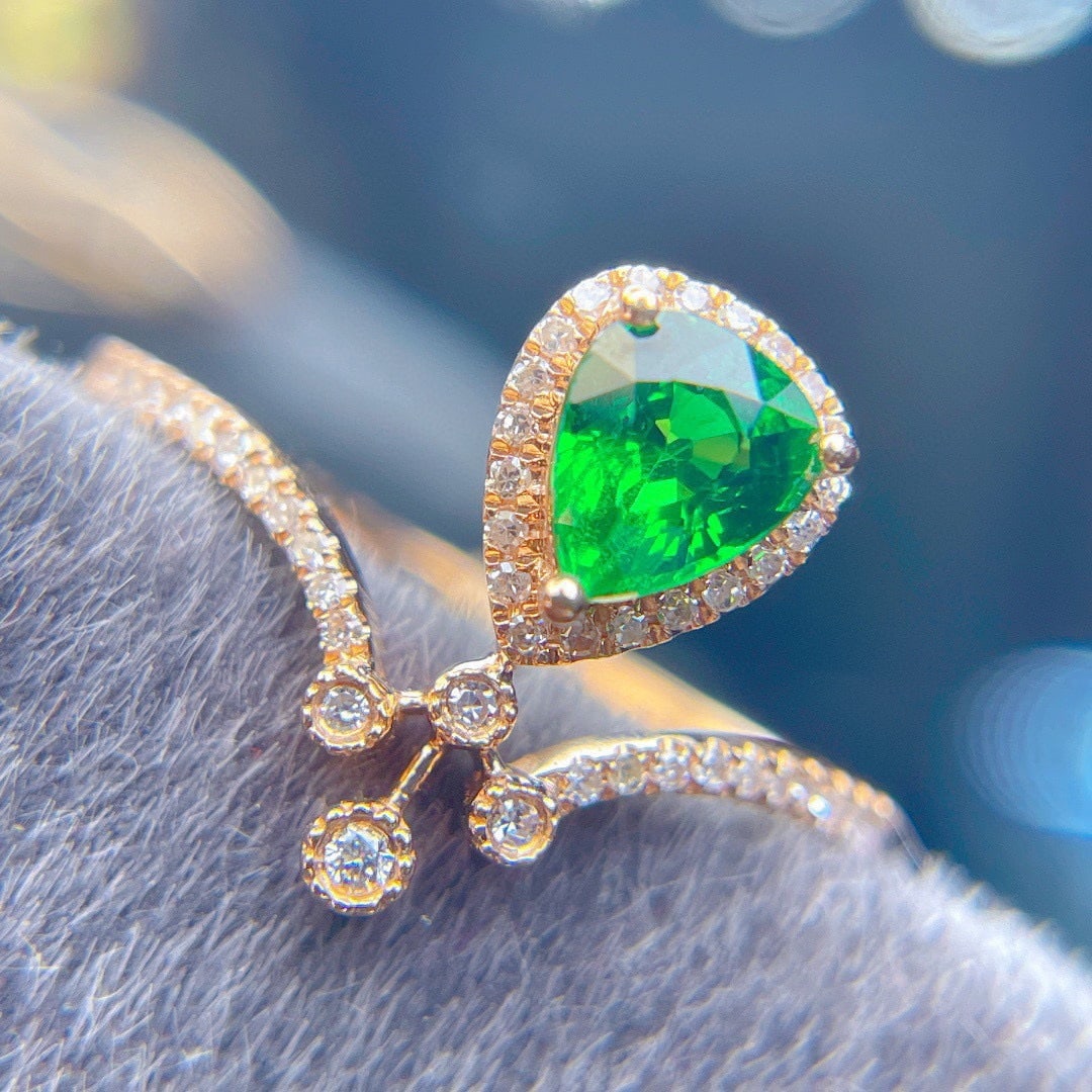 14k Gold 0.8 Ct Vivid Green Natural Tsavorite & Diamond Ring - 2