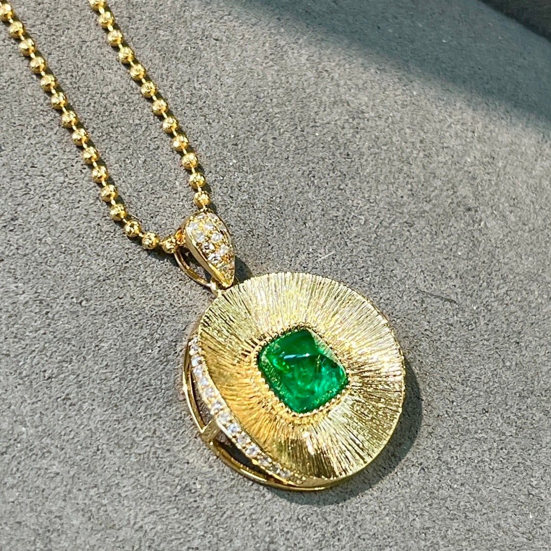 14k Gold 1.71 Ctw Vivid Green Natural Emerald & Diamond Pendant( Without Chain ) - 5