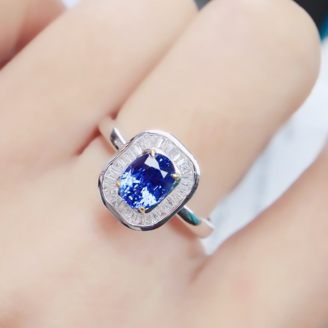 14k Gold 1.26 Ctw Natural Sapphire & Diamond Ring - 5